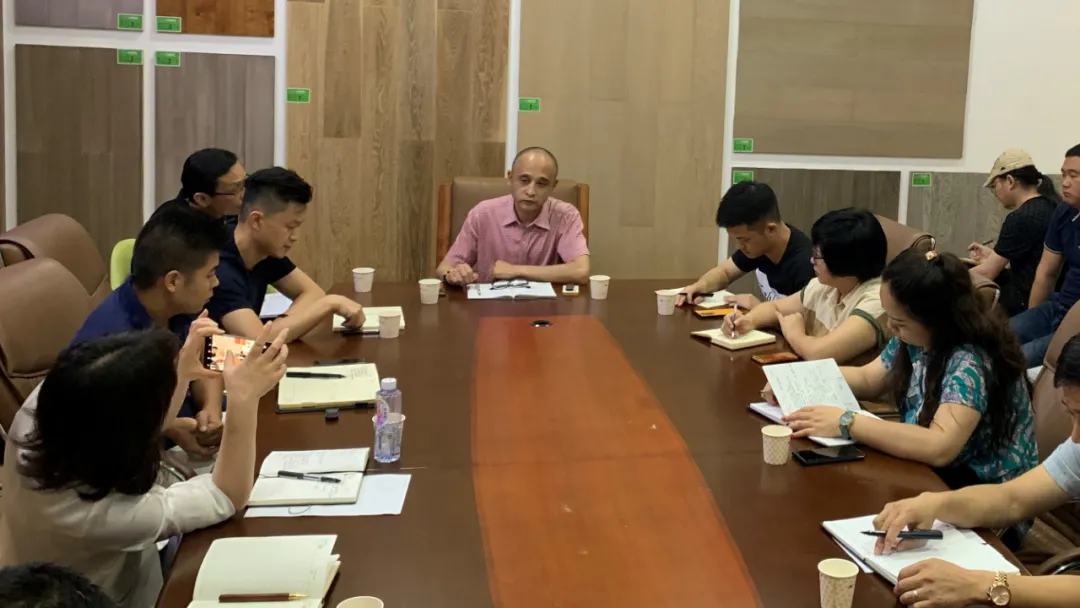 九艺广州公司管理层召开了二季度工作会议
